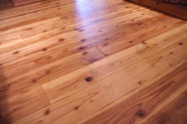 悩みどころ 床材は無垢 合板どっちにする 家づくり学校 福山校 アドバイザーブログ