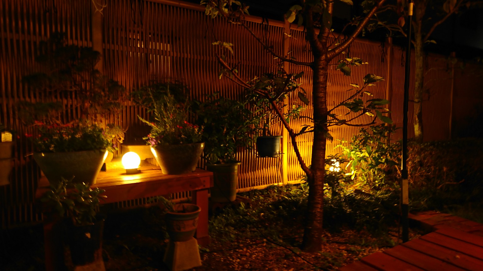 タカショーのローボルト機材で竹垣をライトアップ 外構 施工例 家づくり学校 川越校 アドバイザーブログ