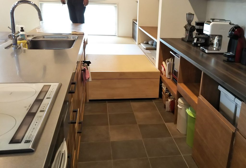 個性的でオシャレな ヘリンボーン スタイル 家づくり学校 松山校 アドバイザーブログ