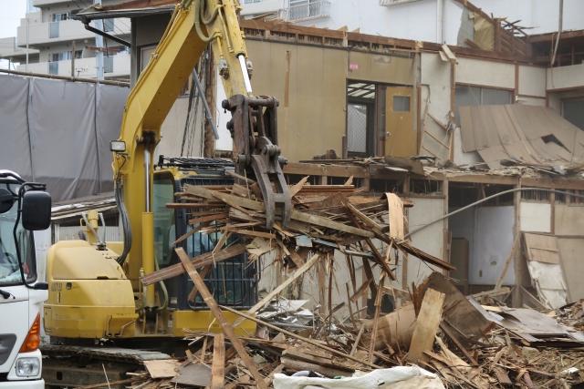 建て替え 解体業者選びの注意点 家づくり学校 湘南校 アドバイザーブログ