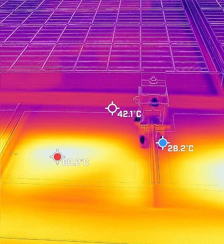 真夏の屋根温度をサーモグラフで見てみましょう