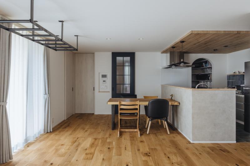 電気代半分以下の家で過ごす快適な夏のおうち時間