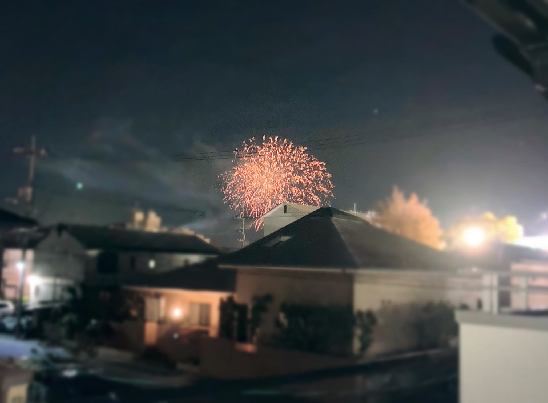 部屋と私と花火と気密性