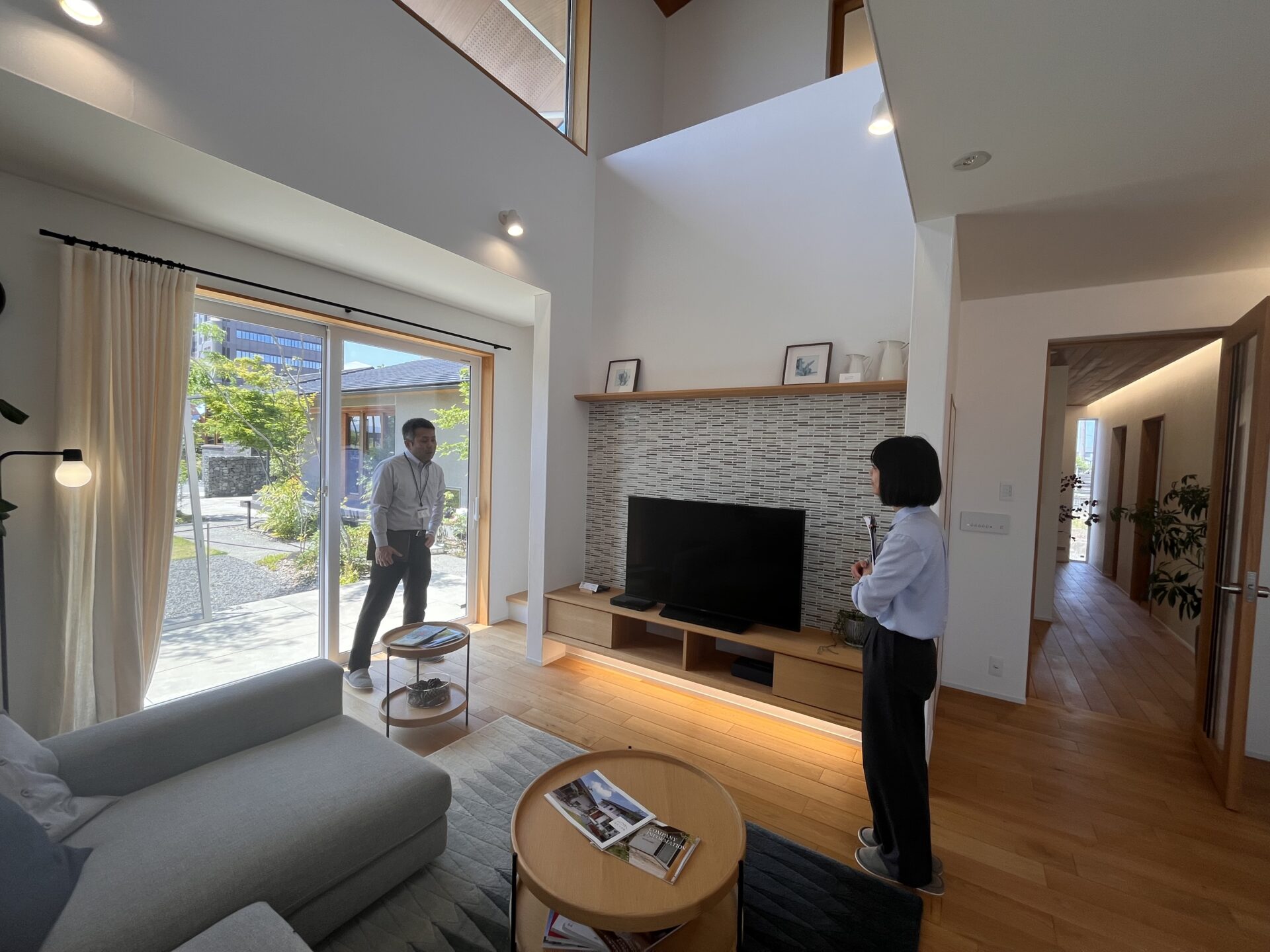 【建物見学】素材に包まれる快適なモデルハウス