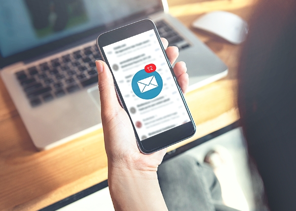 メールにてオンライン個別相談の利用方法が届きます