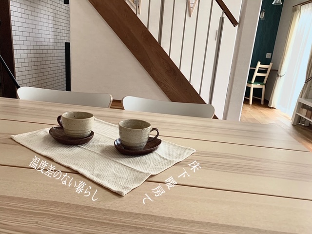 お家を床から暖めるのは床暖房だけではない!床下エアコンとは?