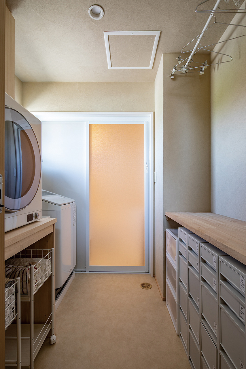 ランドリールーム兼脱衣室