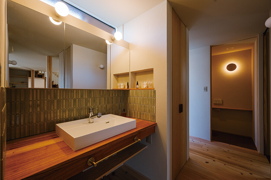 トイレ、洗面台